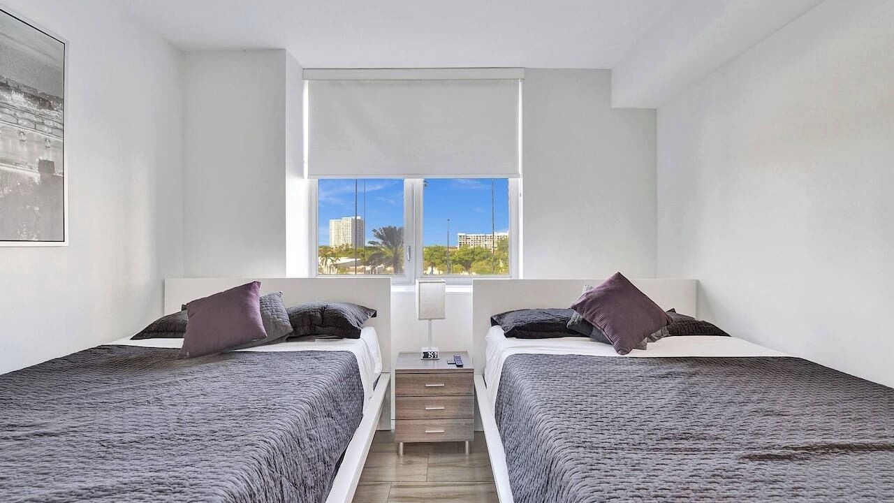 Photo of Bedroom in Hallandale Beach