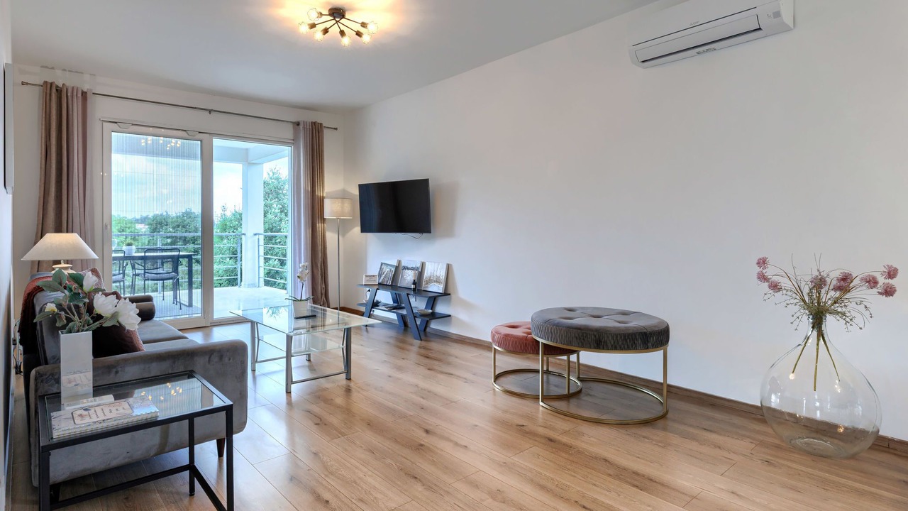Photo of Livingroom in Ripenda Verbanci