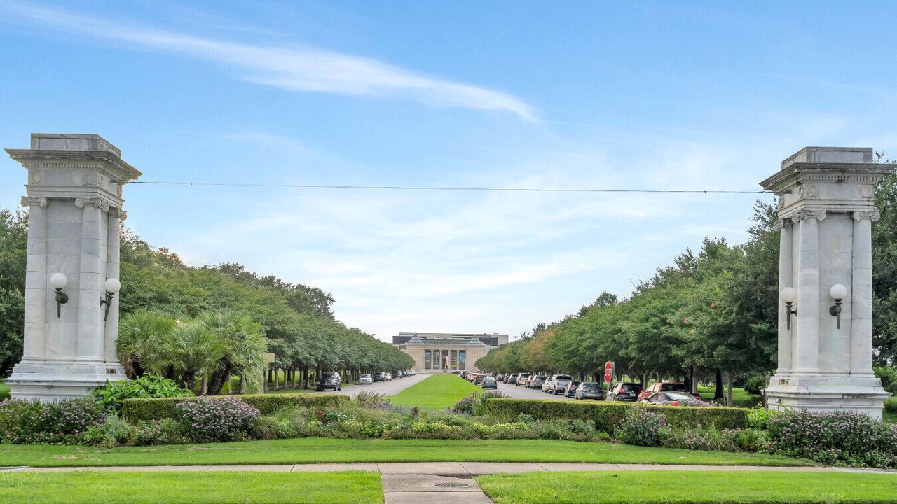 Photo of Others in Uptown Historic District