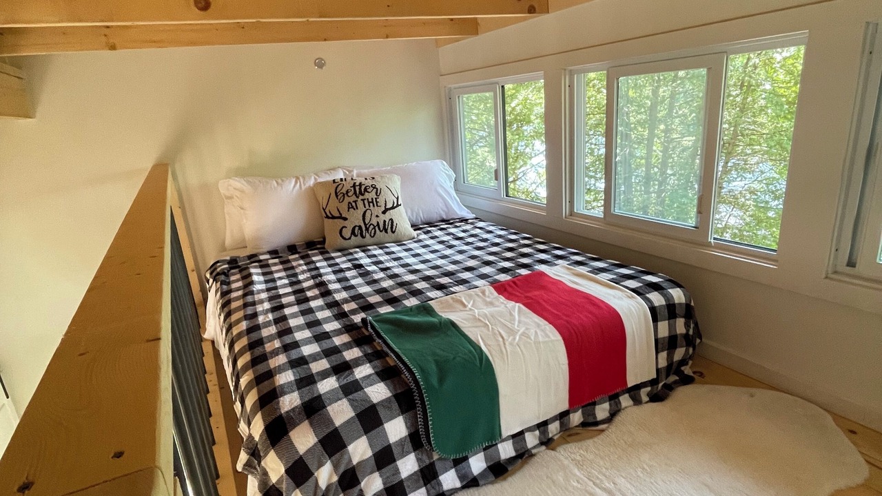 Photo of Bedroom in Frontenac