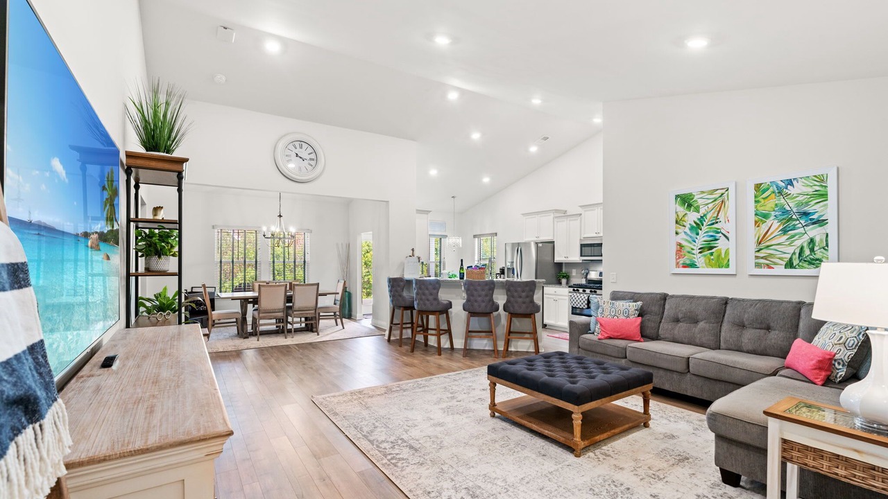 Photo of Livingroom in Red Hill