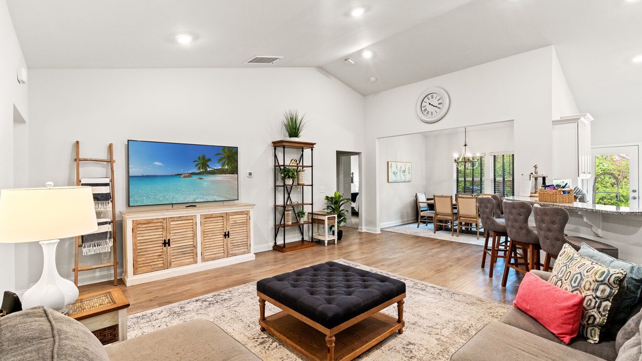 Photo of Livingroom in Red Hill