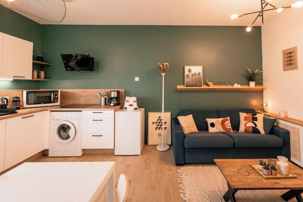 Photo of Livingroom in La Chapelle-des-Fougeretz