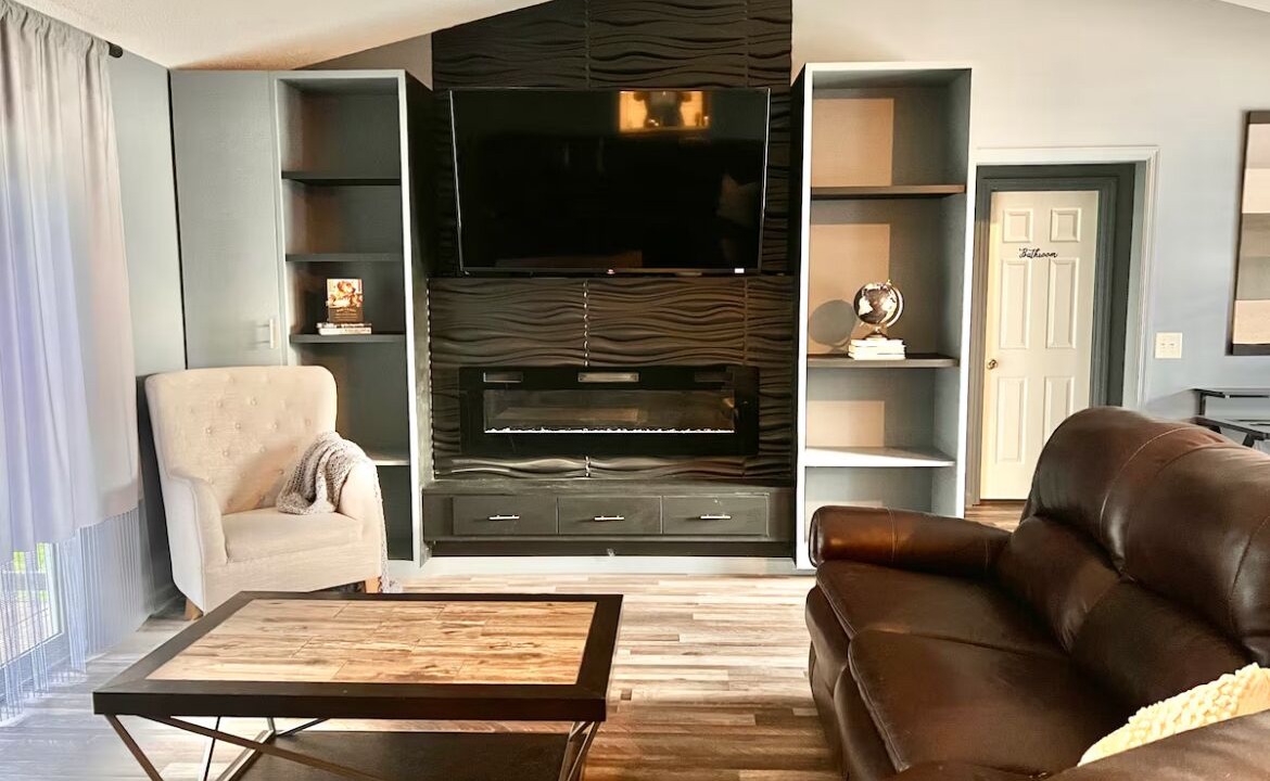 Photo of Livingroom in North Carolina Piedmont