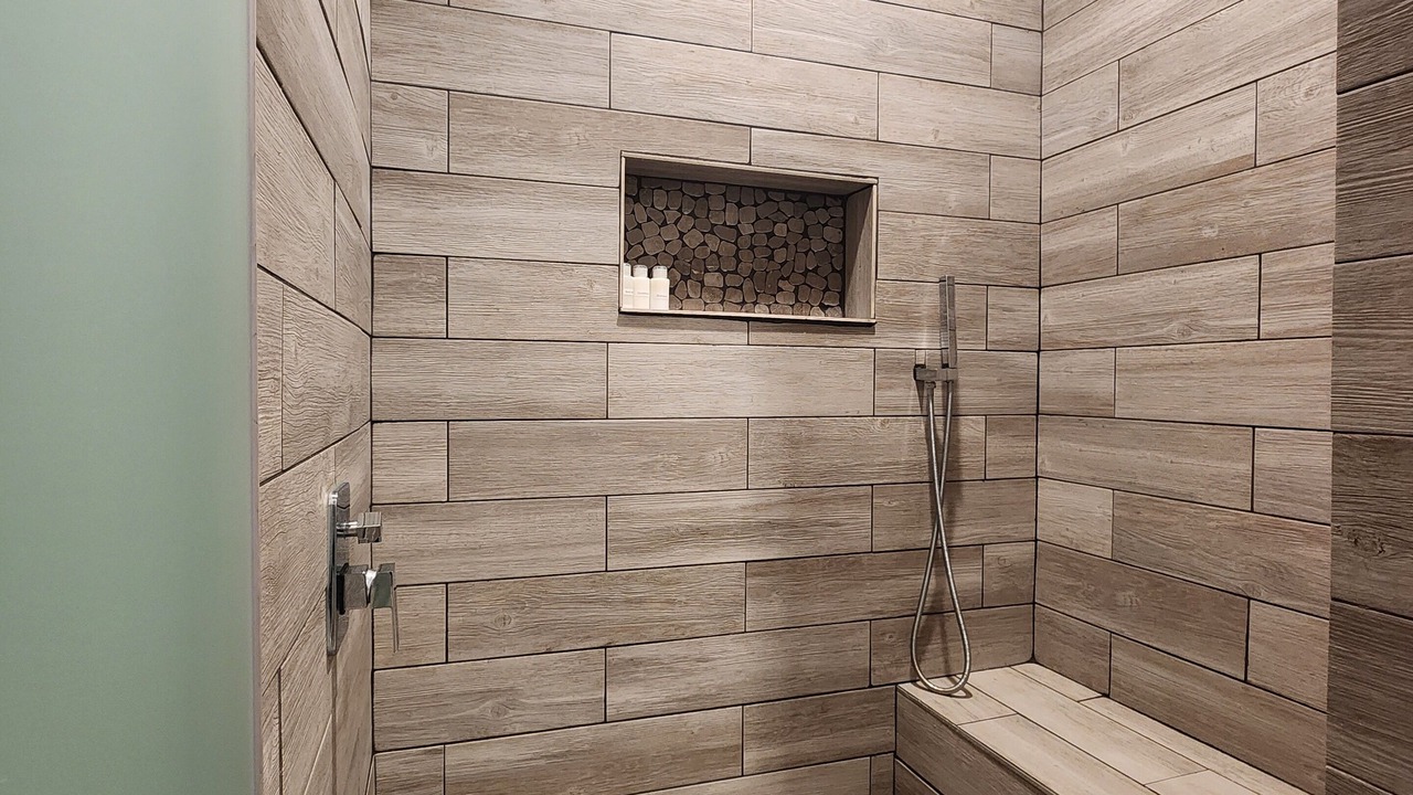 Photo of Others in O Brien