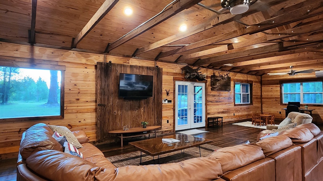 Photo of Livingroom in O Brien