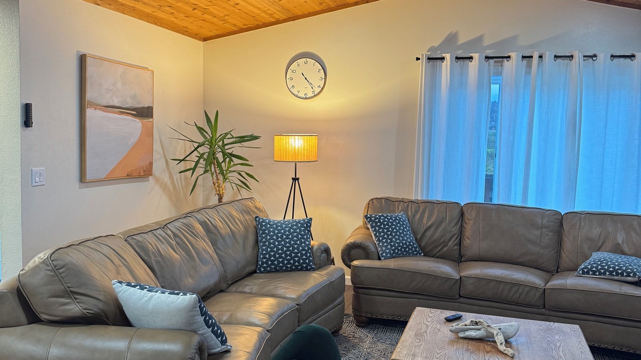 Photo of Livingroom in Weaverville