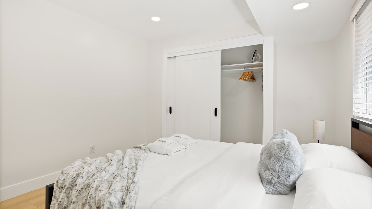 Photo of Bedroom in Orinda