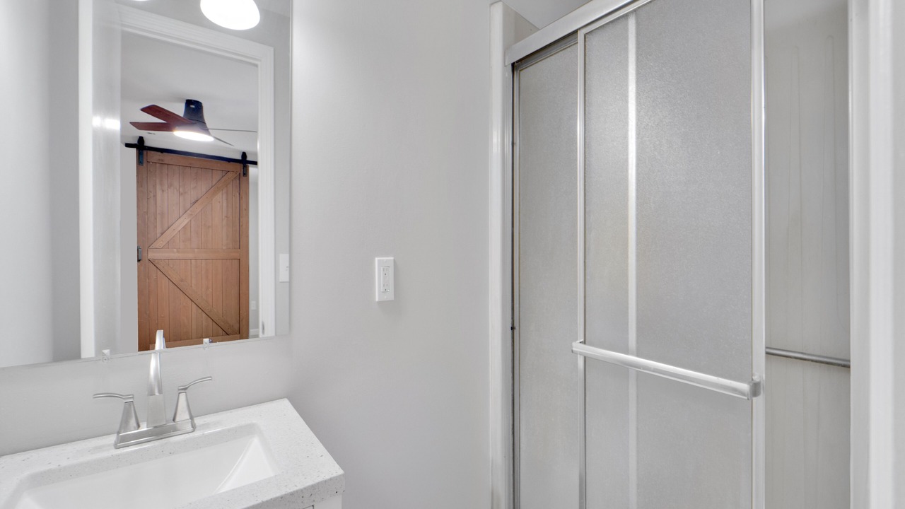 Photo of Bathroom in Webster Crossing