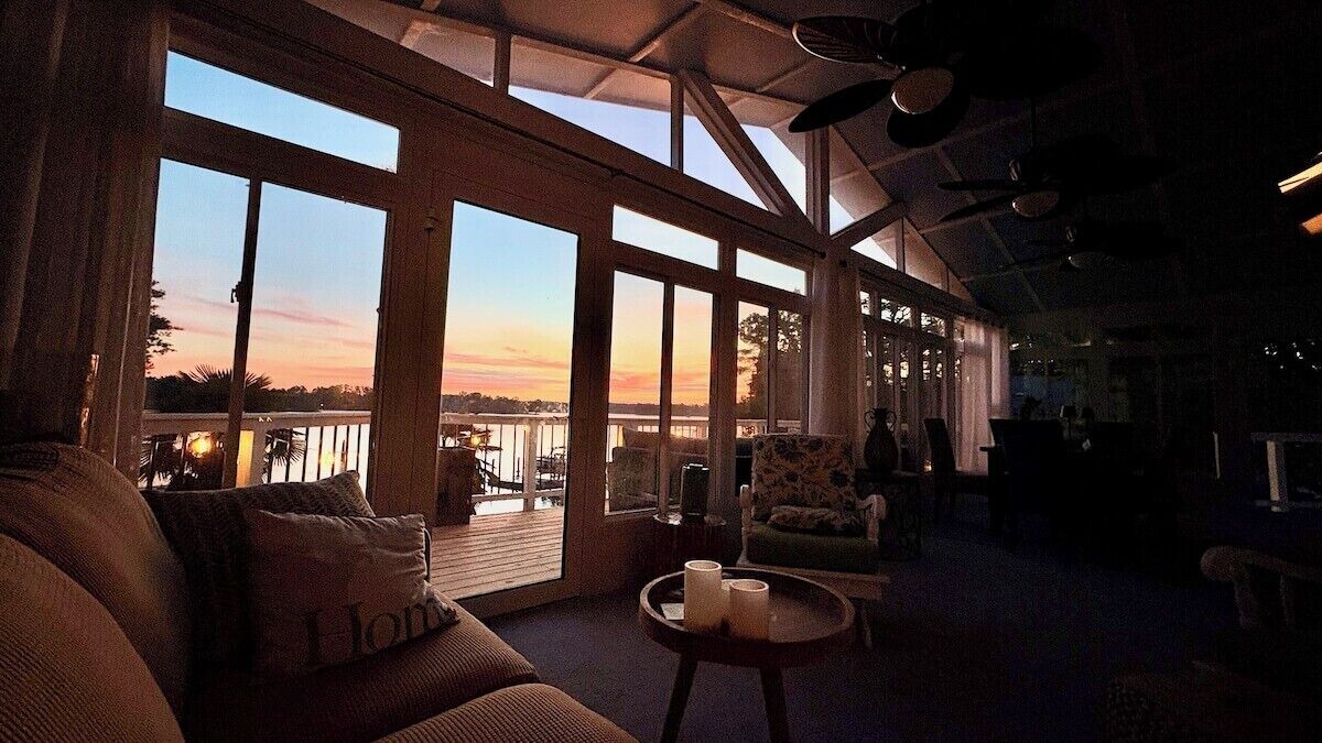 Photo of Livingroom in Chapin