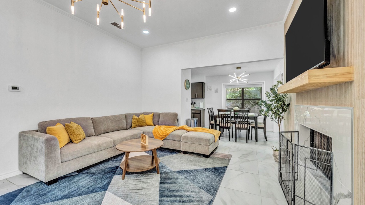 Photo of Livingroom in Lewisville