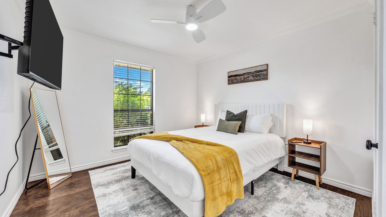 Photo of Bedroom in Lewisville
