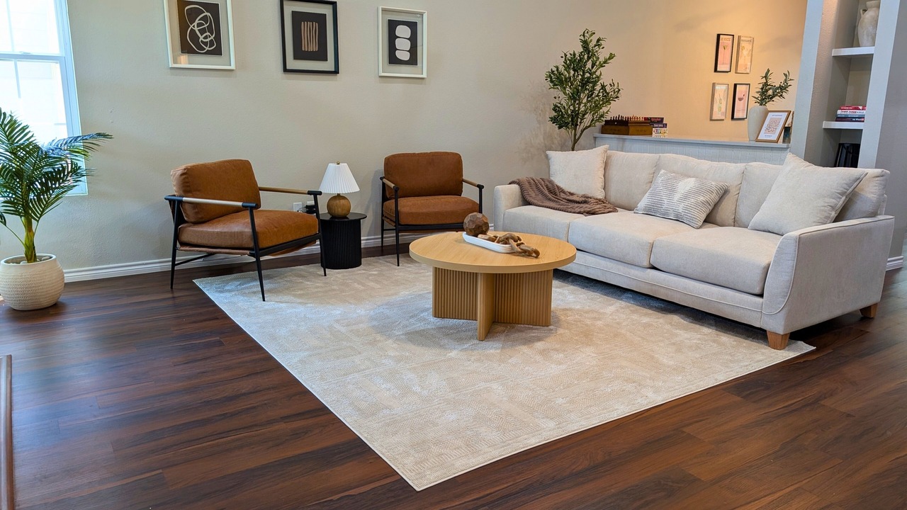 Photo of Livingroom in Wells Branch