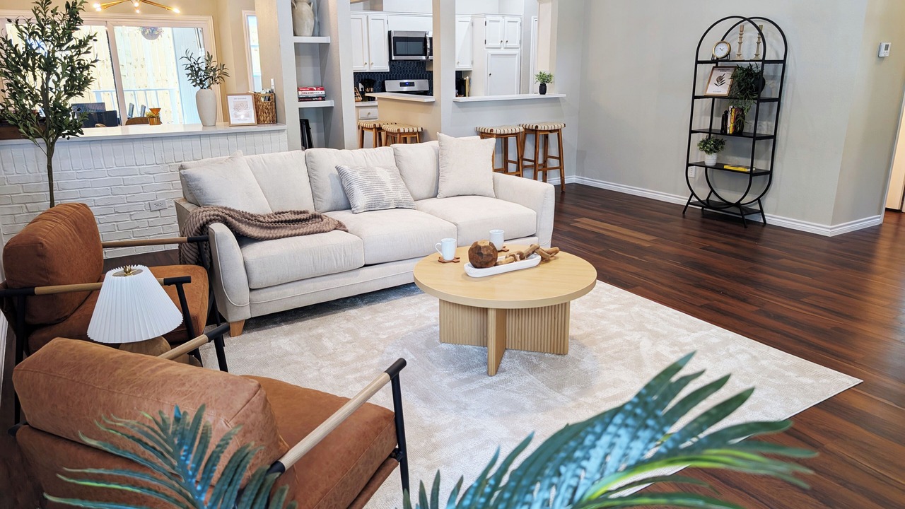 Photo of Livingroom in Wells Branch