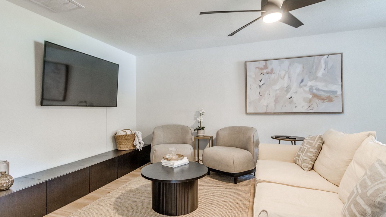 Photo of Livingroom in Edmond