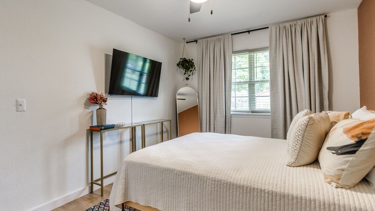 Photo of Bedroom in Edmond