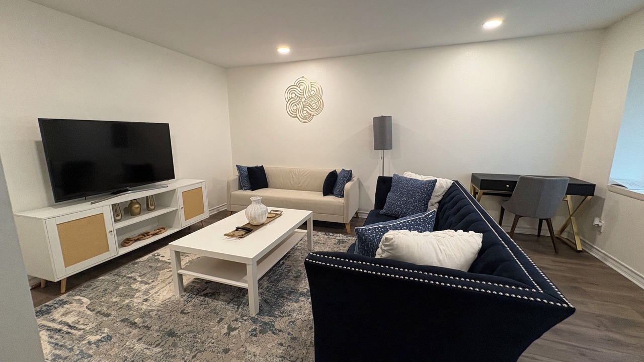 Photo of Livingroom in Westbury
