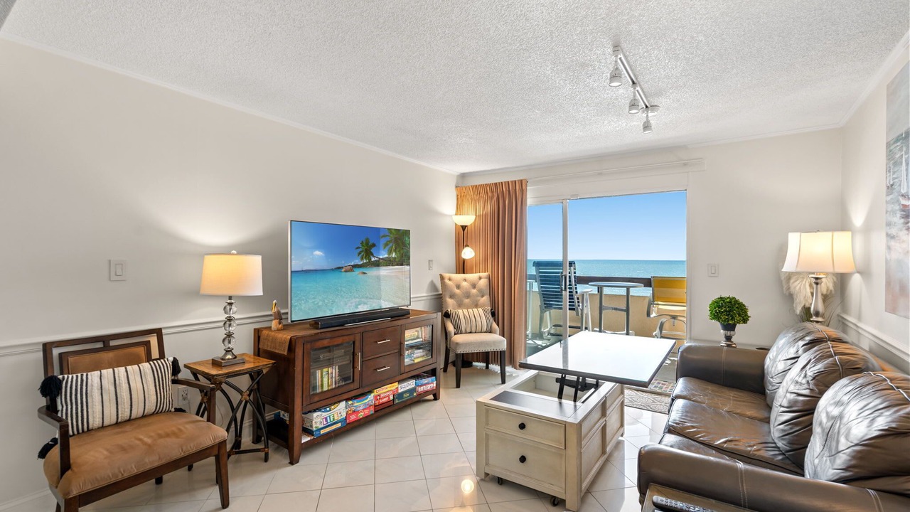 Photo of Livingroom in North Myrtle Beach