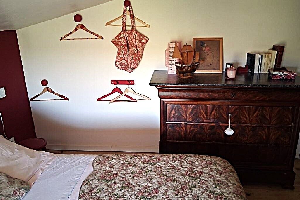 Photo of Bedroom in Saint-Marcel-Campes