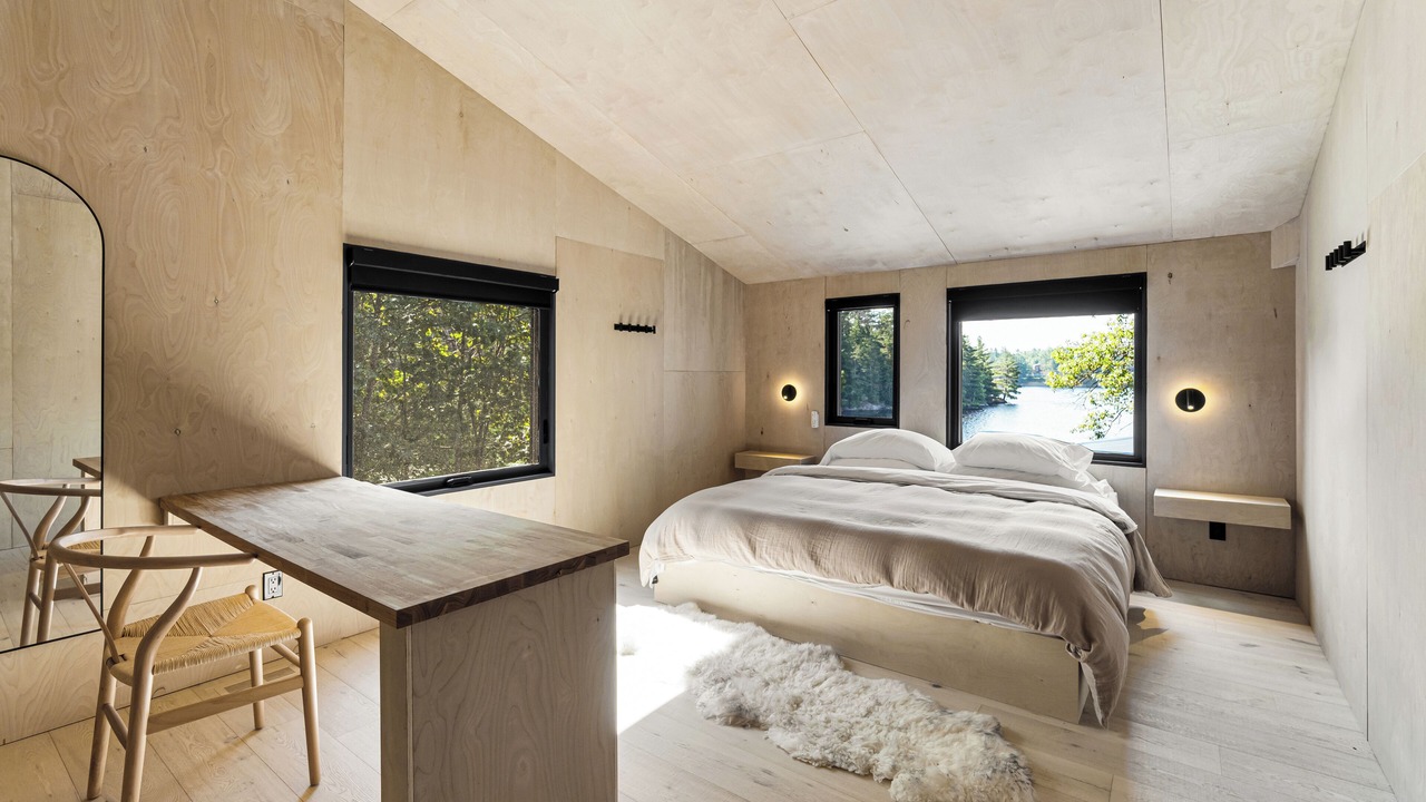 Photo of Bedroom in Gravenhurst