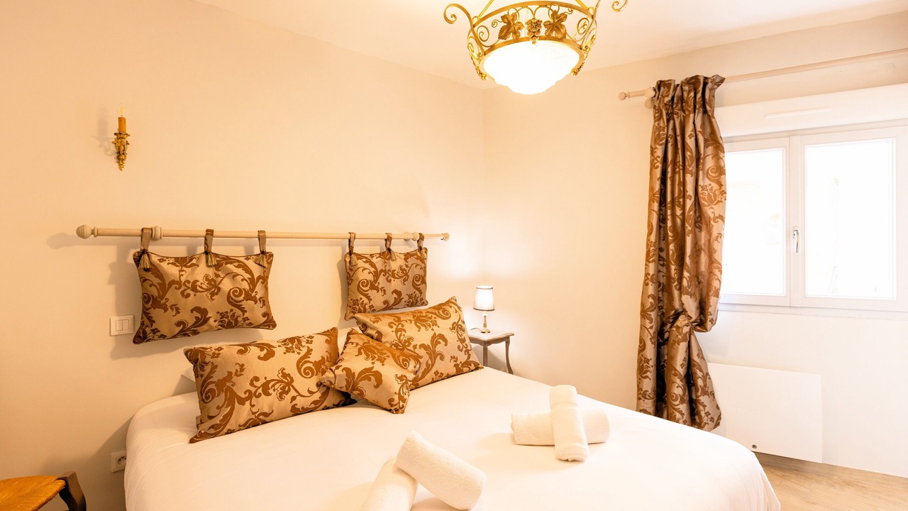 Photo of Bedroom in Noizay