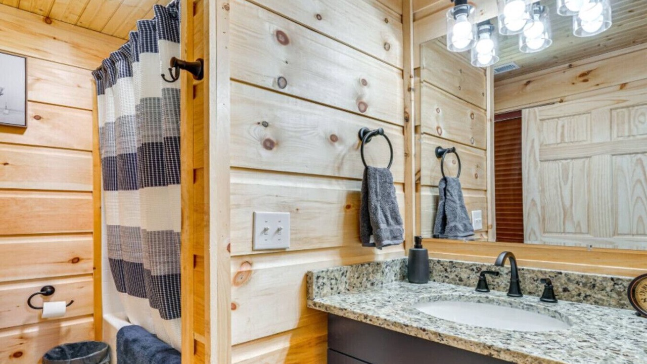 Photo of Bathroom in Tellico Plains