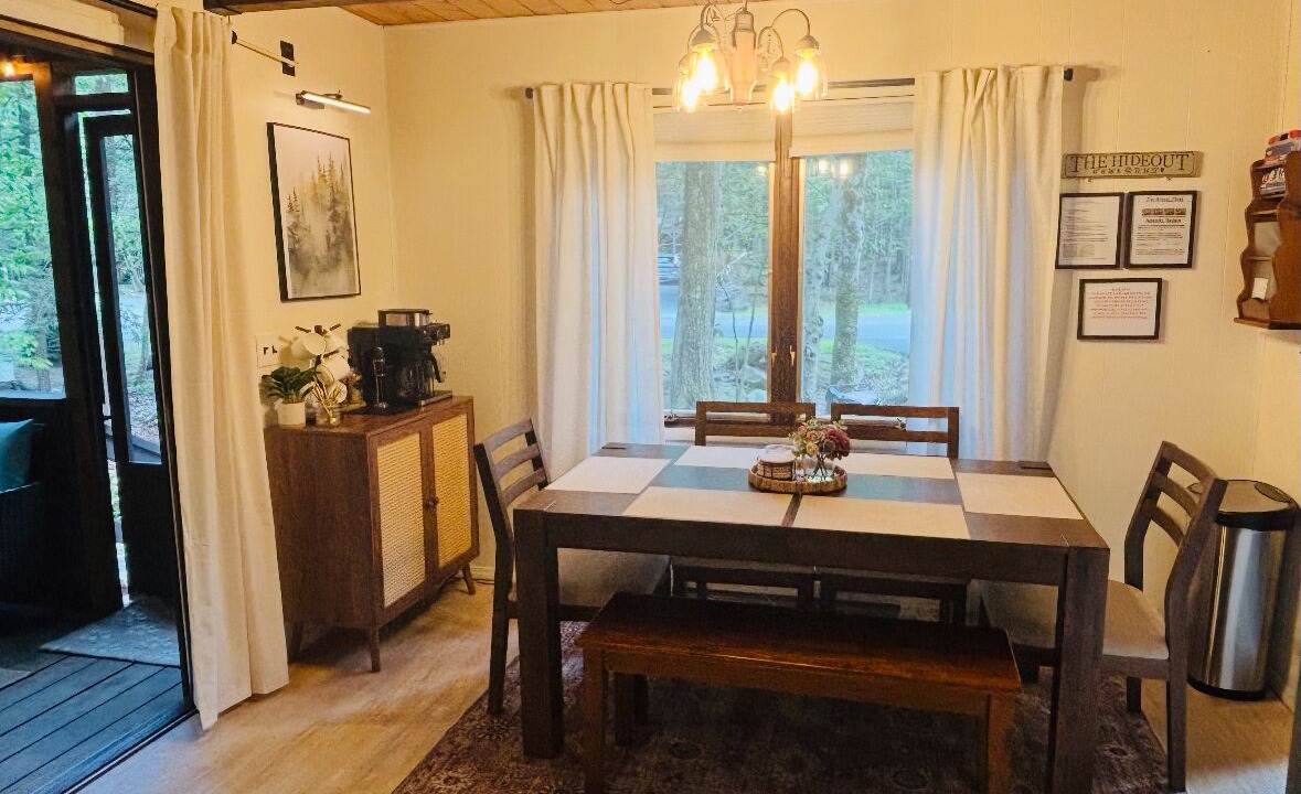 Photo of Others in Lake Ariel