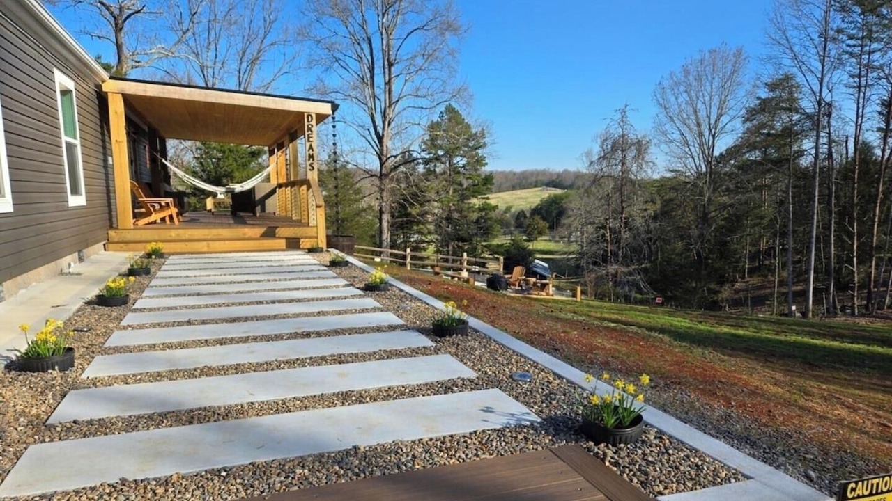 Photo of Patio Balcony in Greenback