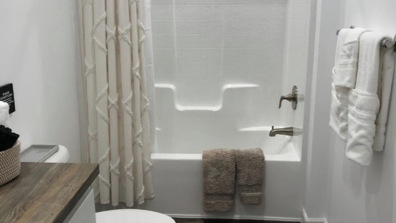 Photo of Bathroom in Greenback