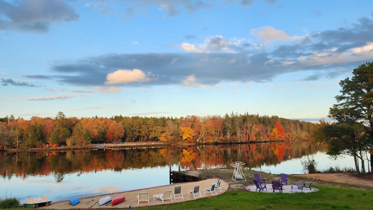 Photo of Others in Elwood