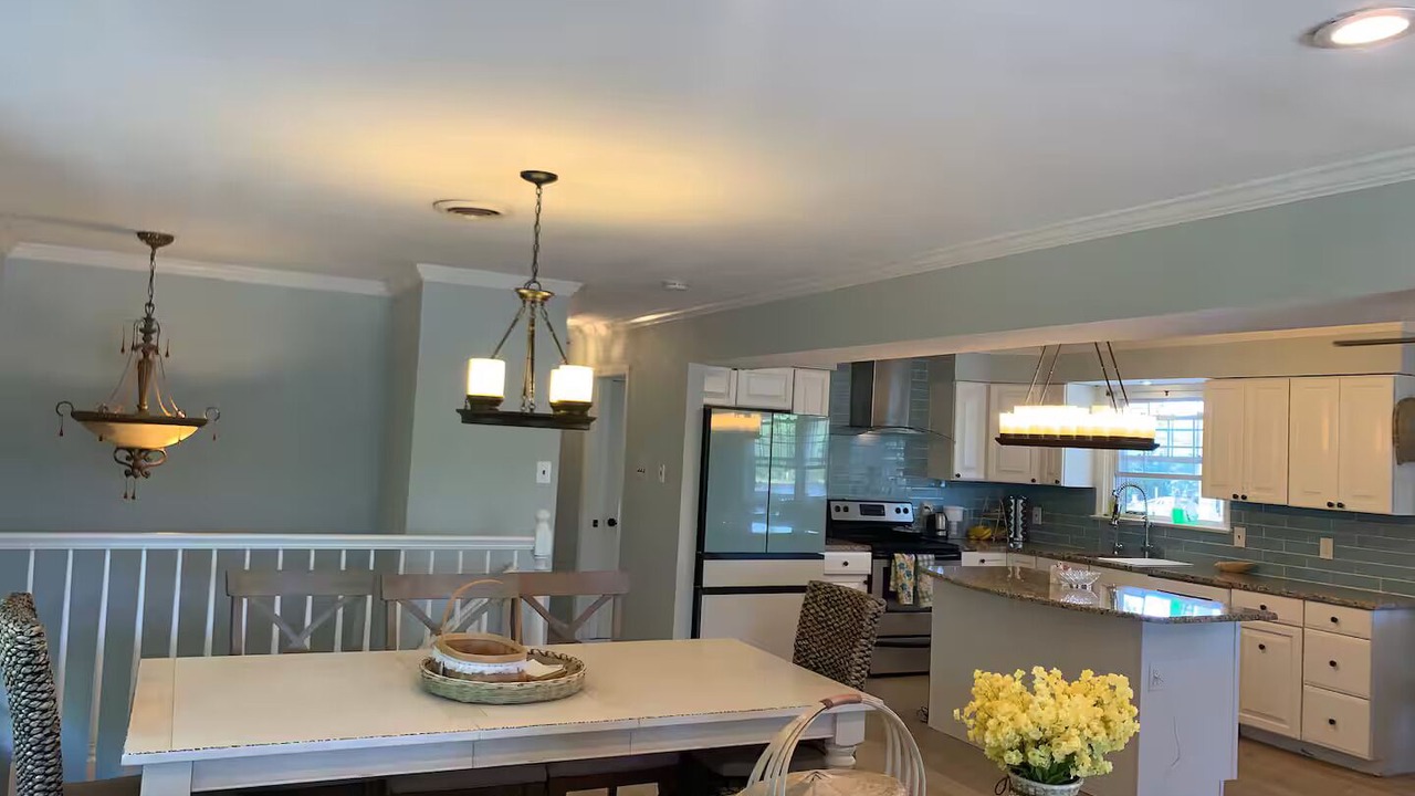 Photo of Others in Elwood