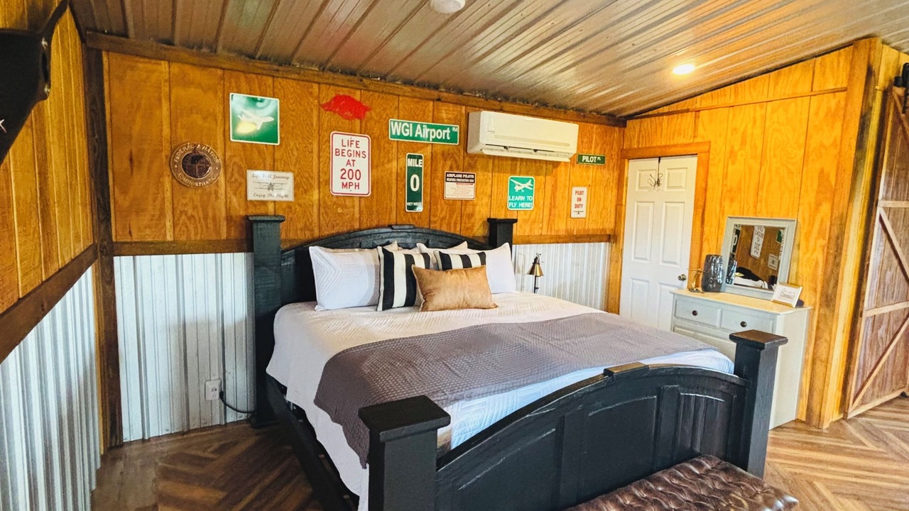 Photo of Bedroom in Alleene
