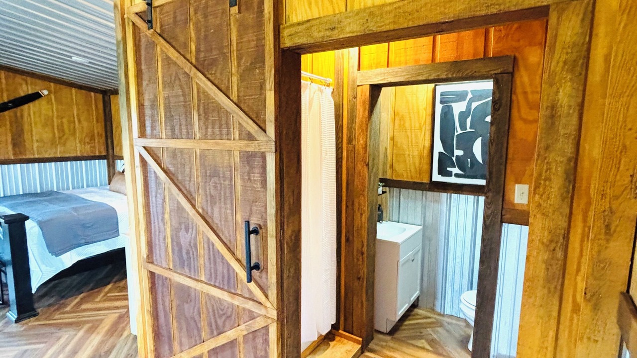 Photo of Bedroom in Alleene