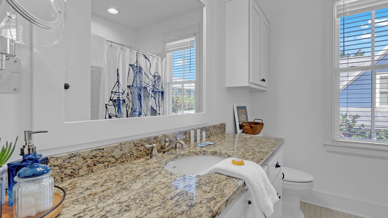 Photo of Bathroom in Eufaula