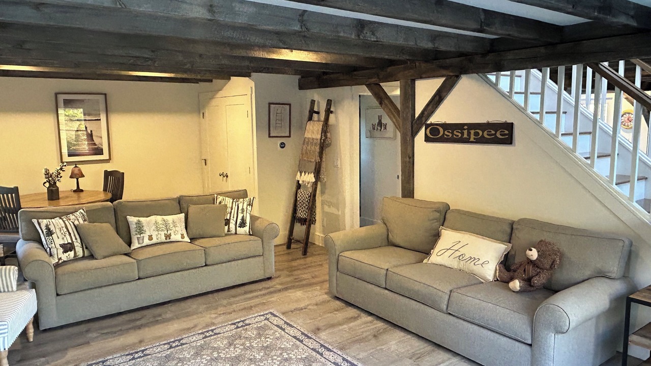 Photo of Livingroom in Center Ossipee