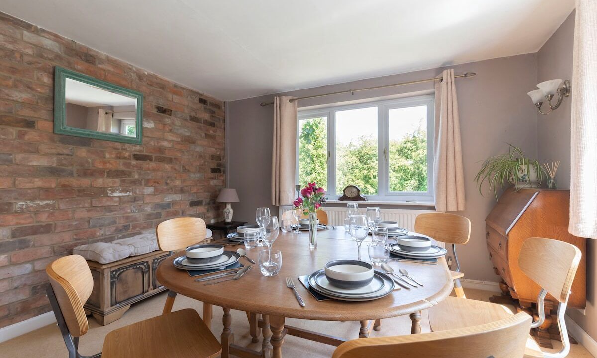 Photo of Others in Eastington