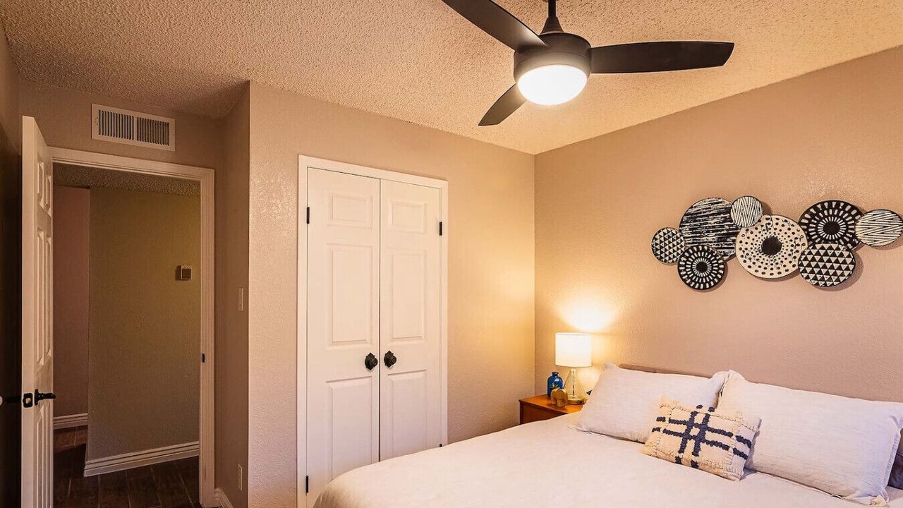 Photo of Bedroom in Biggs Field