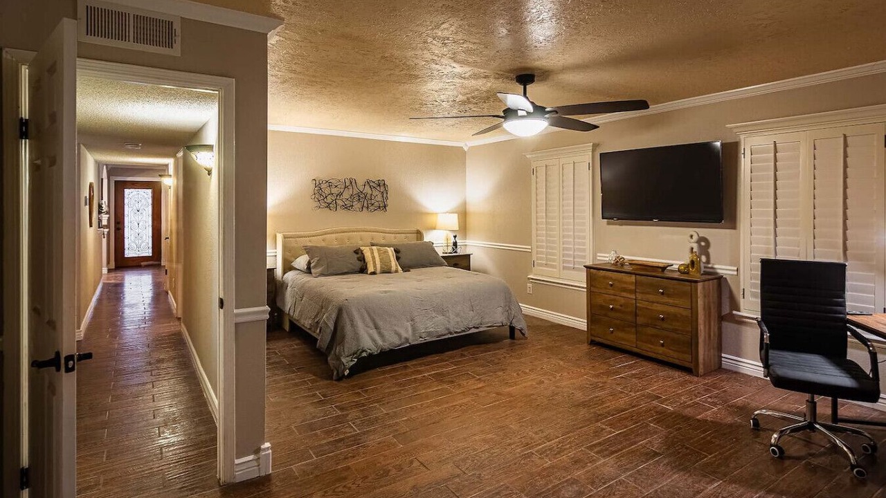 Photo of Bedroom in Biggs Field