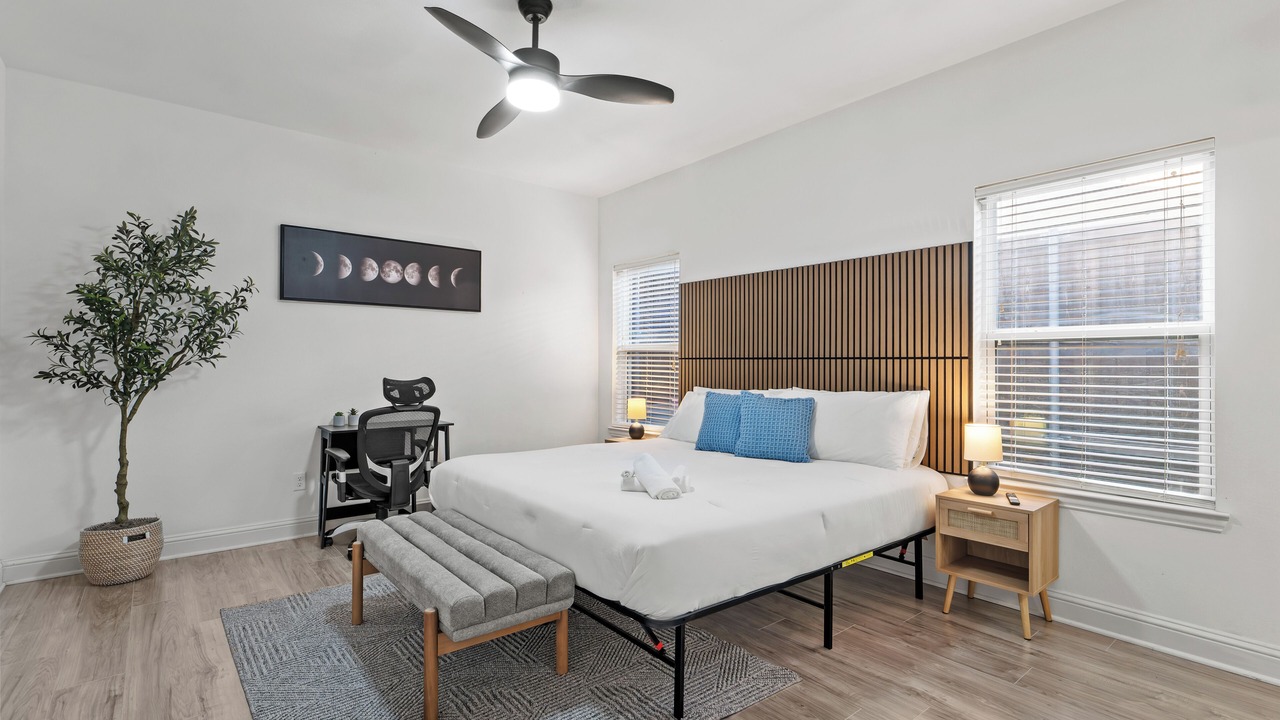 Photo of Bedroom in Lake Dallas