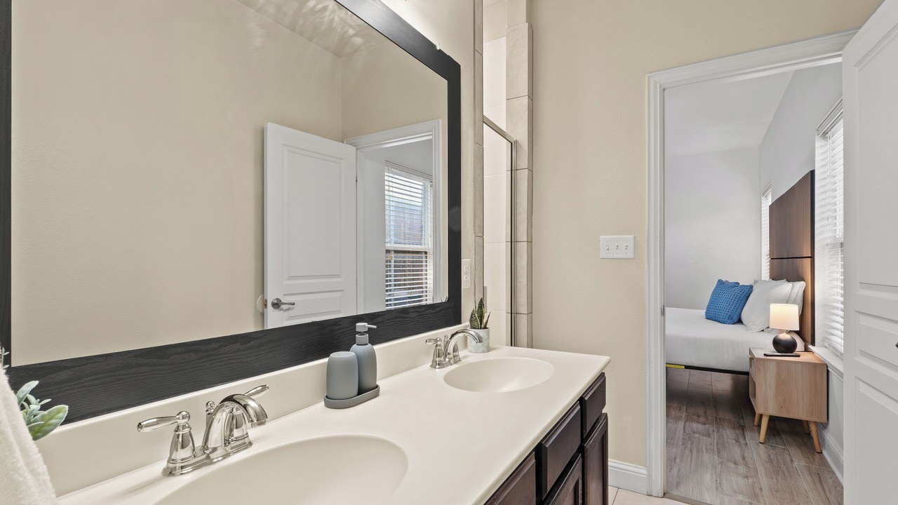 Photo of Bathroom in Lake Dallas