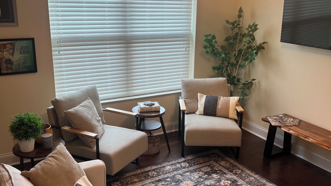 Photo of Livingroom in Thompson's Station