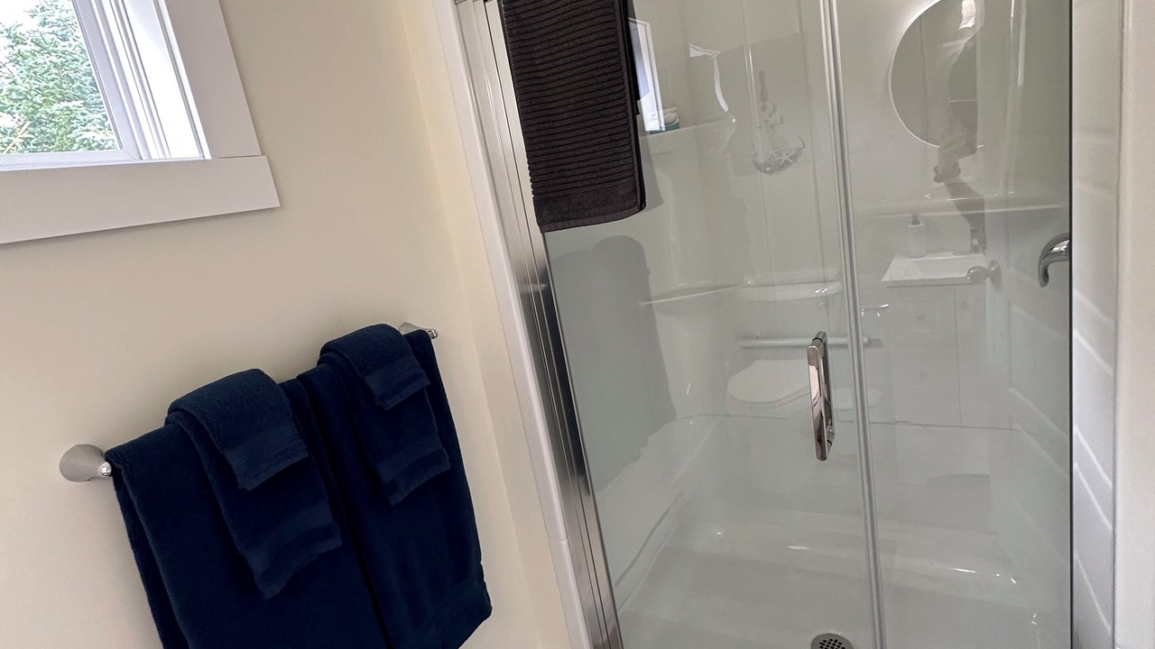 Photo of Bathroom in Colindale