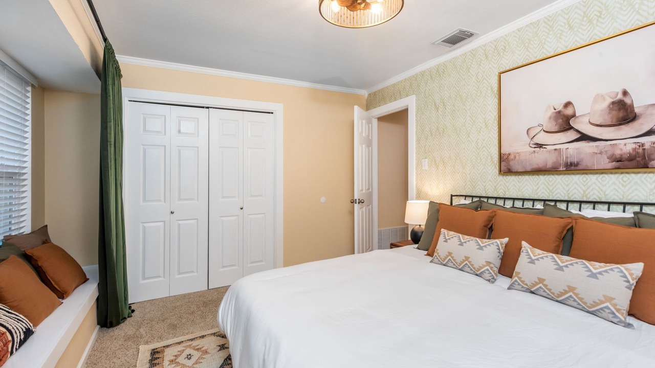 Photo of Bedroom in Blossoms Park