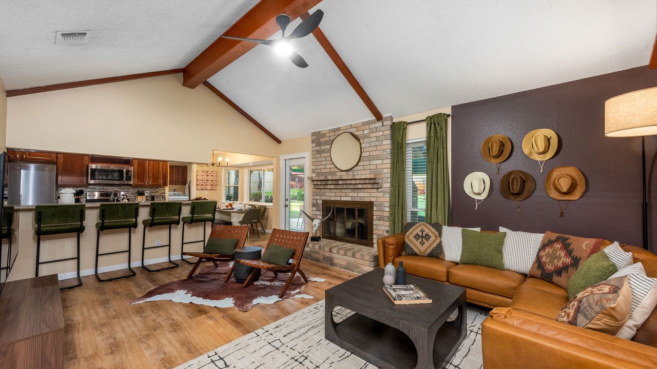 Photo of Livingroom in Blossoms Park