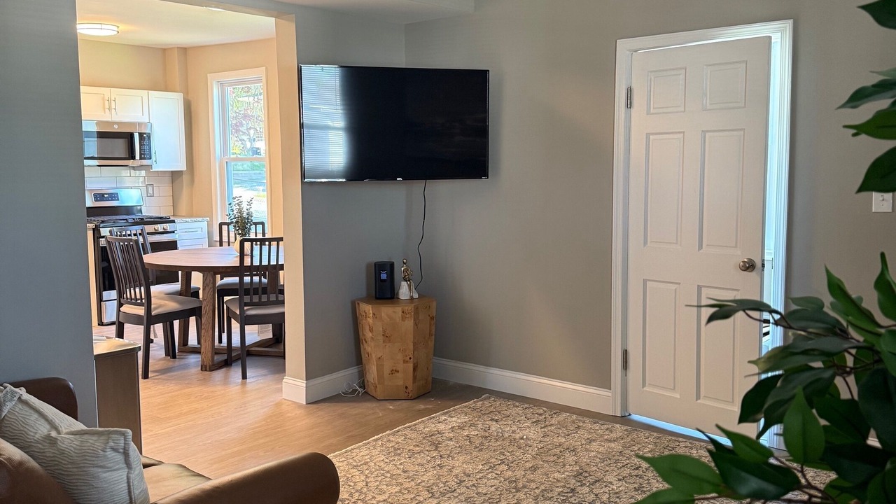 Photo of Livingroom in Parkville