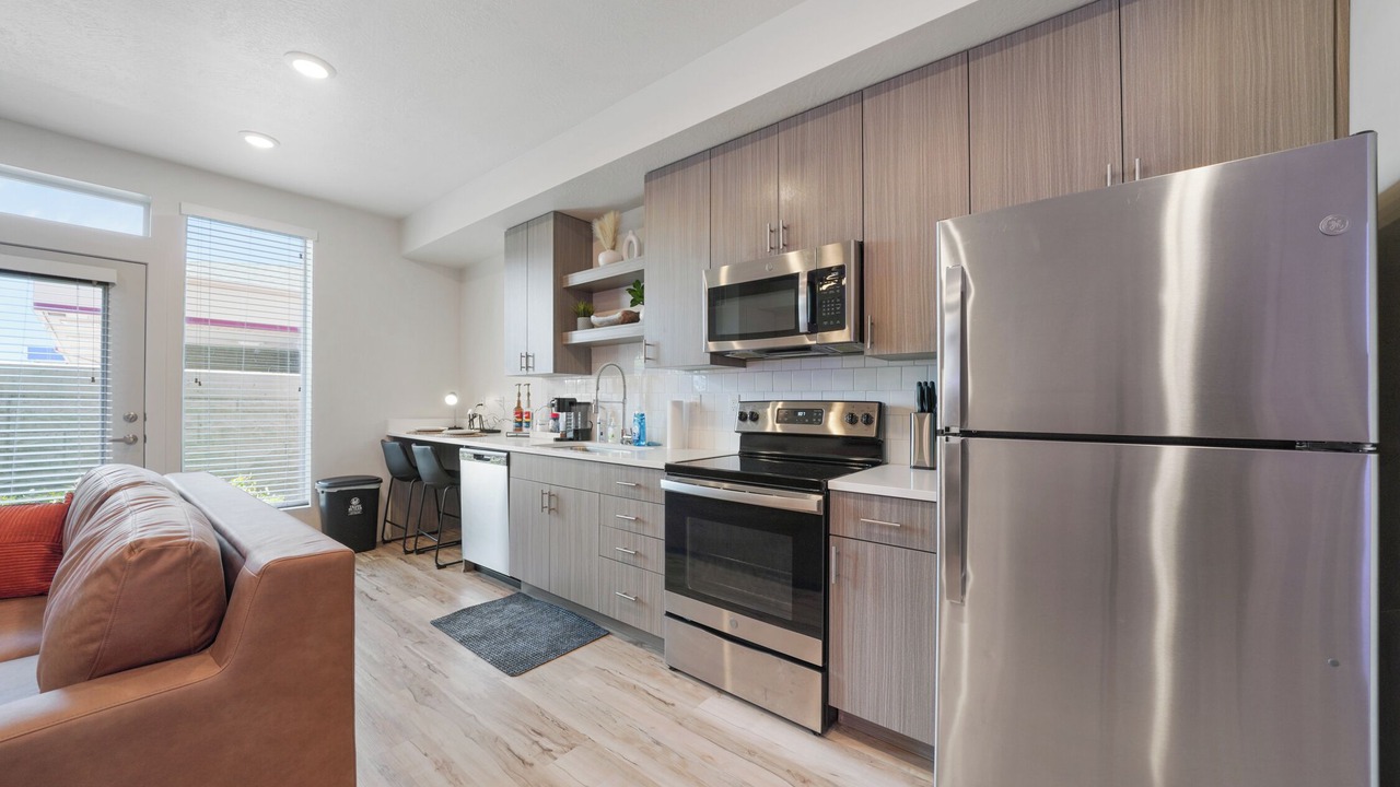 Photo of Kitchen in People's Freeway