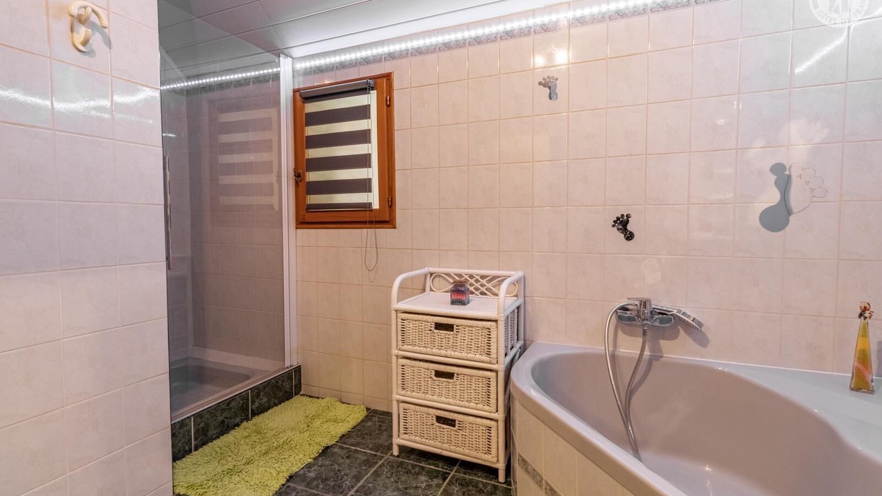 Photo of Bathroom in Jarrier