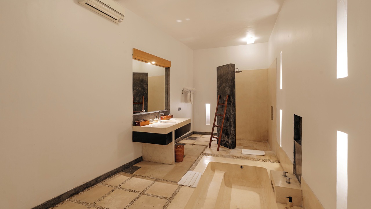 Photo of Bathroom in Dyanapura