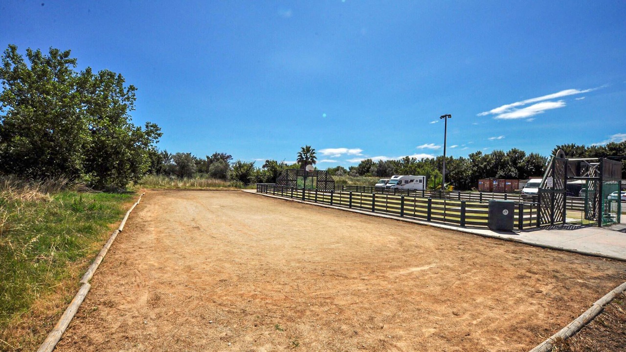 Photo of Others in Les Hauts de Canet