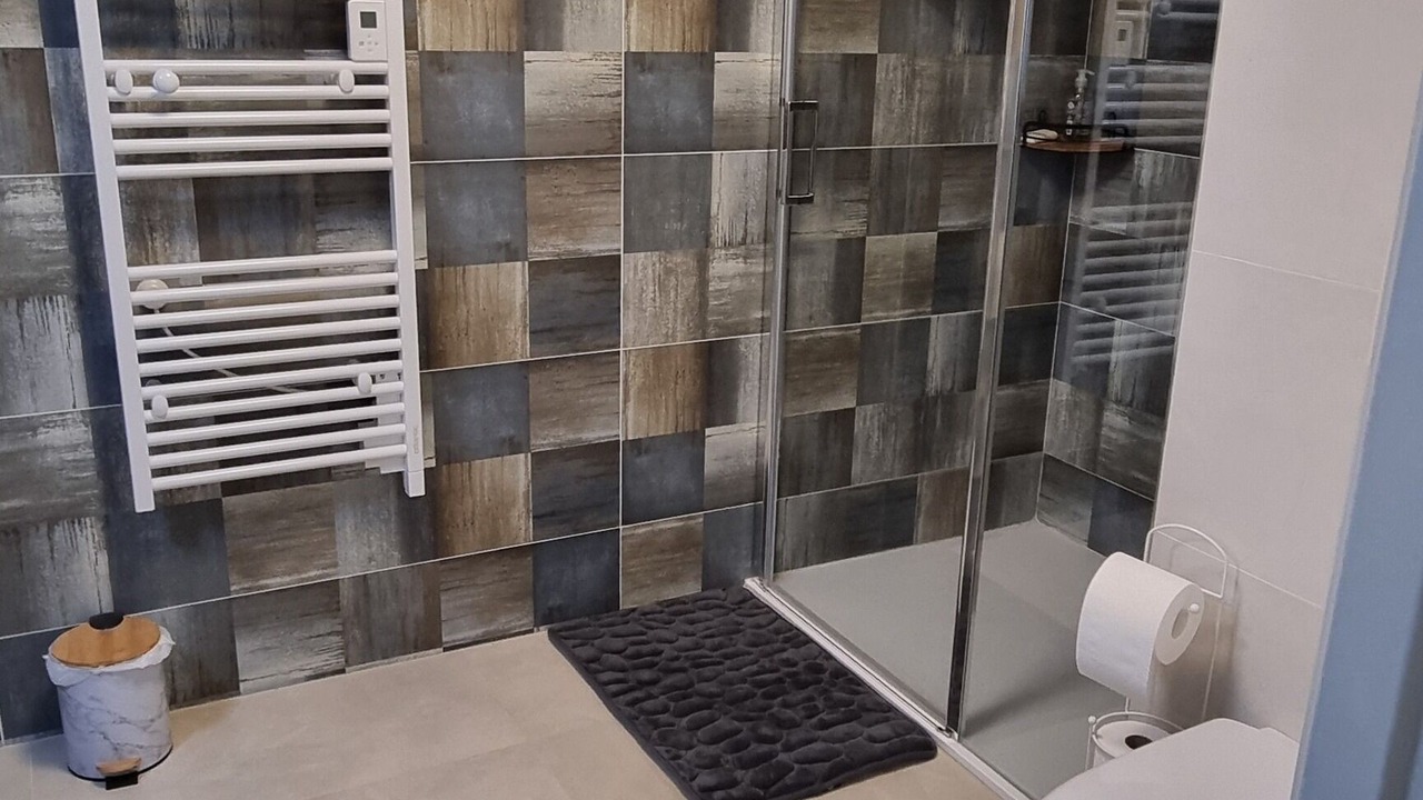 Photo of Bathroom in Saint-Jean-de-Vedas